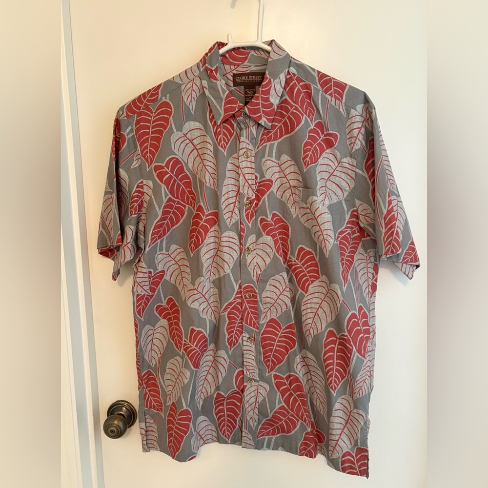 Cooke Street Honolulu Men's Casual Gray and Red Leaf Print Shirt